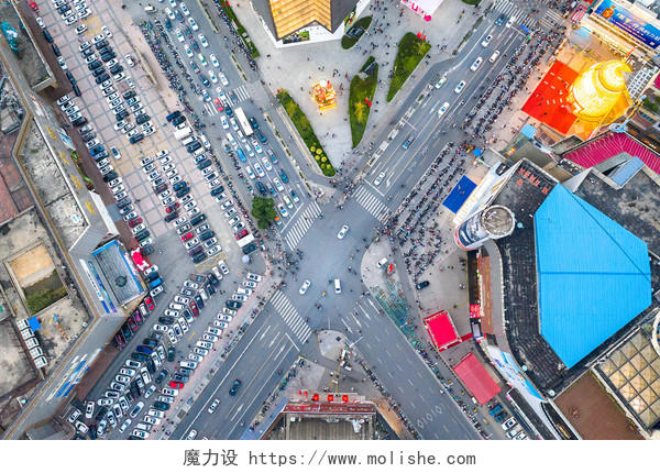 郑州大卫城十字路口  十字路口公路航拍俯视图